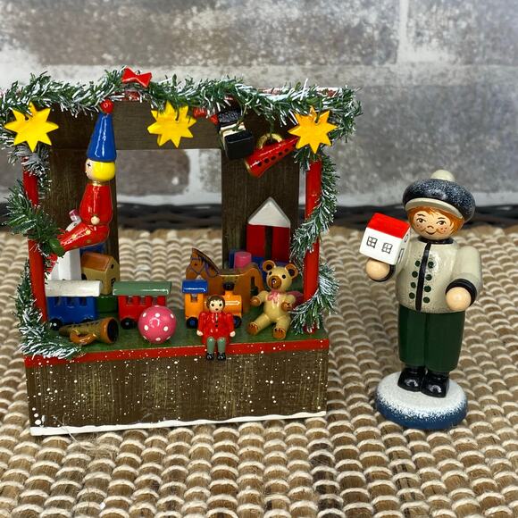 Kathe Wohlfahrt Winter Wonderland Toy Booth Hand Crafted Wooden Christmas Decor - Picture 2 of 16